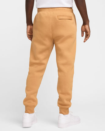 NIKE SPORTSWEAR CLUB FLEECE JOGGER | BV2671-224 FLAX/FLAX/WHITE