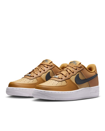NIKE AIR FORCE 1 LE (GS) | CT3839-700 WHEAT/ANTHRACITE-CLUB GOLD-WHITE
