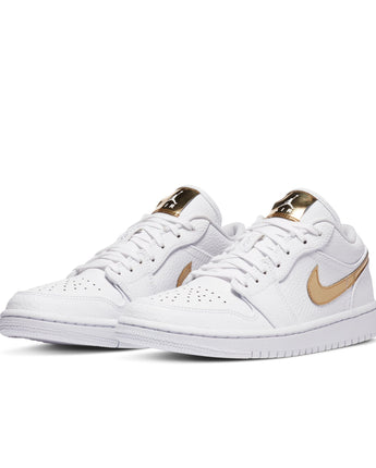 W AIR JORDAN 1 LOW SE | CZ4776-100 WHITE/METALLIC GOLD-WHITE