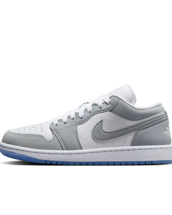 W AIR JORDAN 1 LOW | DC0774-105 WHITE/WOLF GREY-ALUMINUM