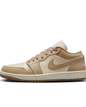 W AIR JORDAN 1 LOW | DC0774-203 RATTAN/DESERT CAMO-SAIL