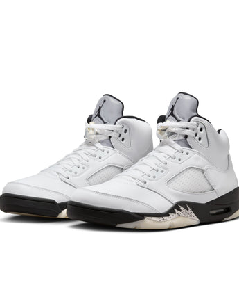 AIR JORDAN 5 RETRO "WHITE AND BLACK" | DD0587-110 WHITE/BLACK-SAIL-METALLIC SILVER