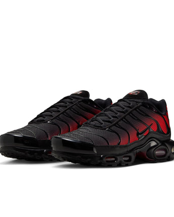 NIKE AIR MAX PLUS | DM0032-021 BLACK/BLACK-LT CRIMSON-NOBLE RED