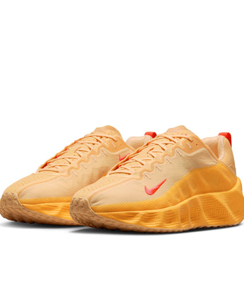 NIKE AVA ROVER | DX4215-205 CELESTIAL GOLD/BRIGHT CRIMSON
