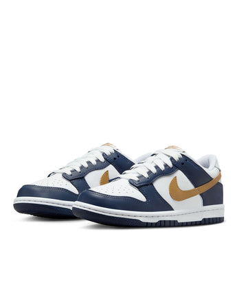 NIKE DUNK LOW (GS) | FB9109-111 WHITE/WHEAT-MIDNIGHT NAVY