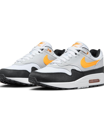 NIKE AIR MAX 1 | FD9082-104 WHITE/UNIVERSITY GOLD/BLACK