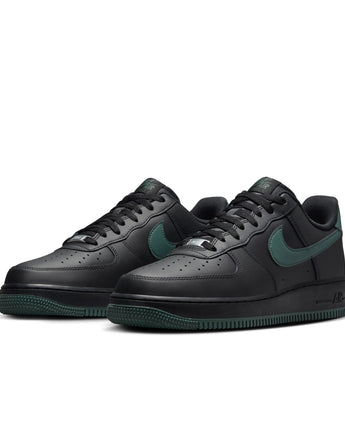 NIKE AIR FORCE 1 '07 | FJ4146-001 BLACK/VINTAGE GREEN