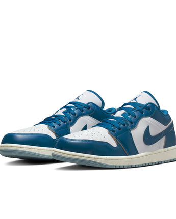 JORDAN 1 LOW SE | FN5214-141 WHITE/INDUSTRIAL BLUE-BLUE GREY-SAIL