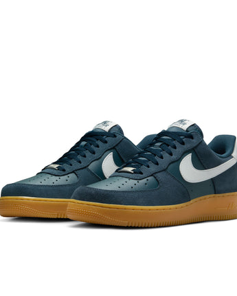 NIKE AIR FORCE 1 '07 LV8 | FQ8714-400 ARMORY NAVY/SUMMIT WHITE/GUM LIGHT BROWN