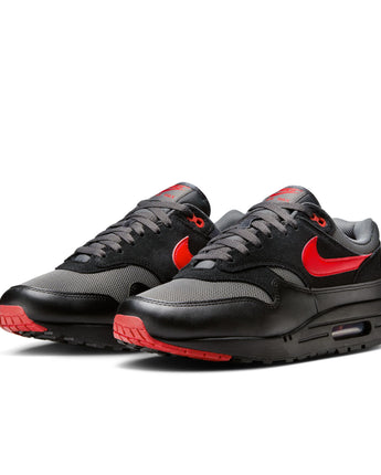 NIKE AIR MAX 1 ESSENTIAL | FZ5808-008 BLACK/UNIVERSITY RED-IRON GREY