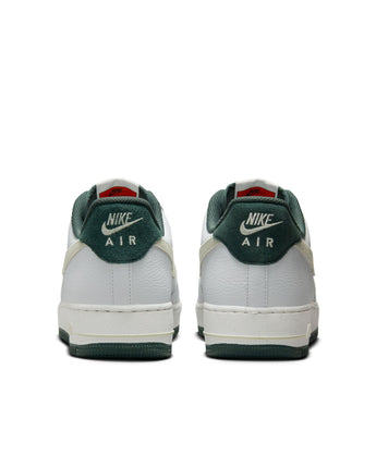 NIKE AIR FORCE 1 '07 LV8 | HF1939-100 WHITE/SEA GLASS/VINTAGE GREEN