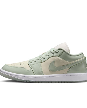 AIR JORDAN 1 LOW SE | HF4078-100 SAIL/SEAFOAM-METALLIC SILVER-WHITE