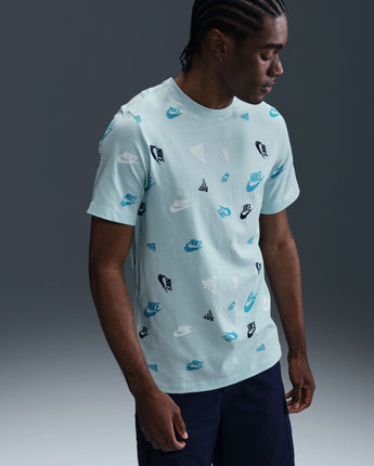 M NSW TEE 12MO AOP SP25 | HJ0561-474 GLACIER BLUE