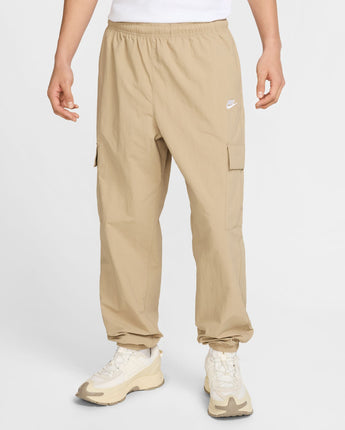 NIKE CLUB WOVEN CARGO PANT | HJ1990-297 PARACHUTE BEIGE/WHITE