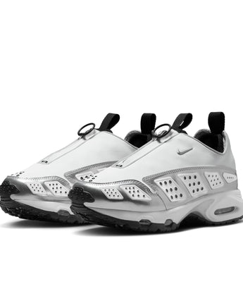 W NIKE AIR MAX SNDR SE | HJ4130-100 WHITE/METALLIC SILVER-BLACK