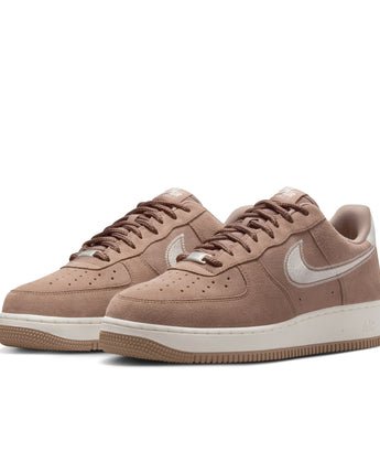 NIKE AIR FORCE 1 '07 LV8 | HJ4465-200 MINK BROWN/SAIL