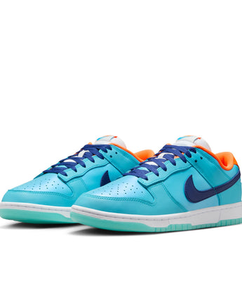 NIKE DUNK LOW SE | HQ1538-416 BALTIC BLUE/DEEP ROYAL BLUE-TOTAL ORANGE