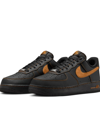 NIKE AIR FORCE 1 '07 LV8 | HQ2037-003 BLACK/DESERT OCHRE