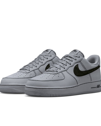 NIKE AIR FORCE 1 '07 LV8 | HQ2037-004 WOLF GREY/BLACK