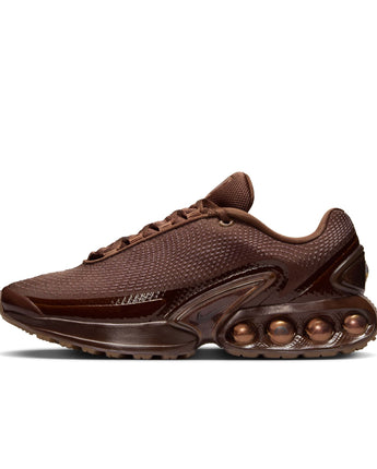 NIKE AIR MAX DN | HQ3837-200 LT CHOCOLATE/VELVET BROWN-DARK PONY