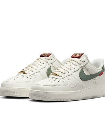 NIKE AIR FORCE 1 '07 LOW "YEAR OF THE SNAKE" | HV5979-130 SAIL/JADE HORIZON-LIGHT BONE