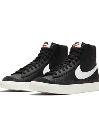 NIKE BLAZER MID '77 VINTAGE | BQ6806-002 BLACK/WHITE